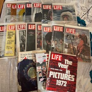 Lot of 18 vintage life magazines from 60’s 70’s and 80’s
